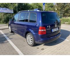 VW Touran 2.0 TDI - 9