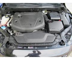 Volvo V40 2,0 D2 Drive-E  Kinetic - 24