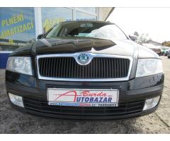 ŠKODA SUPERB COMBI 2.0TDI 140 LAURIN&K 4X4 DSG 7ST