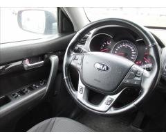 Kia Sorento 2,2 CRDI COMFORT 4x4 - 13