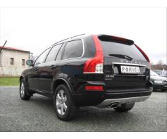 Volvo XC90 2,4 D5 AWD - 7