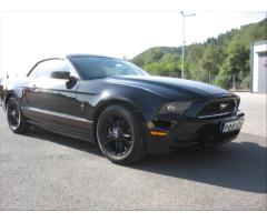 Ford Mustang 3,7 - 2