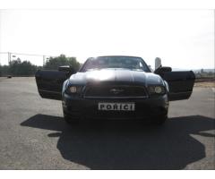 Ford Mustang 3,7 - 5