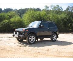 Lada Niva 1,7   4 x 4 - 2