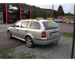 Škoda Octavia 1,6 Ambiente Combi - 6