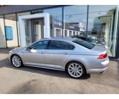 Volkswagen Passat 2.0 TDI DSG R-Line - 2