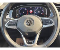 Volkswagen Passat 2.0 TDI DSG R-Line - 16