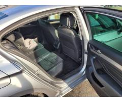 Volkswagen Passat 2.0 TDI DSG R-Line - 39