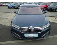 ŠKODA SUPERB COMBI 2.0TDI 140 LAURIN&K 4X4 DSG 7ST