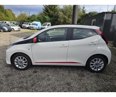 Toyota Aygo 1,0 VVT-i  X-SKY  STYLE - 8