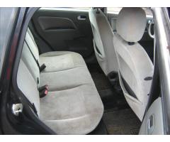 Ford Fiesta 1,4 TDCi Ghia - 12