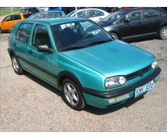 Volkswagen Golf 1,9 TD CL - 8