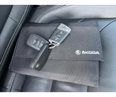 Škoda Kodiaq 2,0   TDI-4X4-NAVI-ALU-MANUÁL - 33