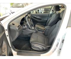 Hyundai i30 1,5 TGDI MHEV MT Smart Navi - 26