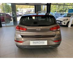 Hyundai i30 1,5 i CVVT Comfort 81 kW - 6