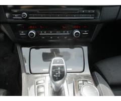 BMW Řada 5 3,0 535d Aut. 230kw M-Paket Touring - 16