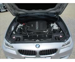 BMW Řada 5 3,0 535d Aut. 230kw M-Paket Touring - 28