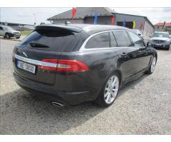 Jaguar XF 2,2 d Sportbrake 120kw Automat - 4