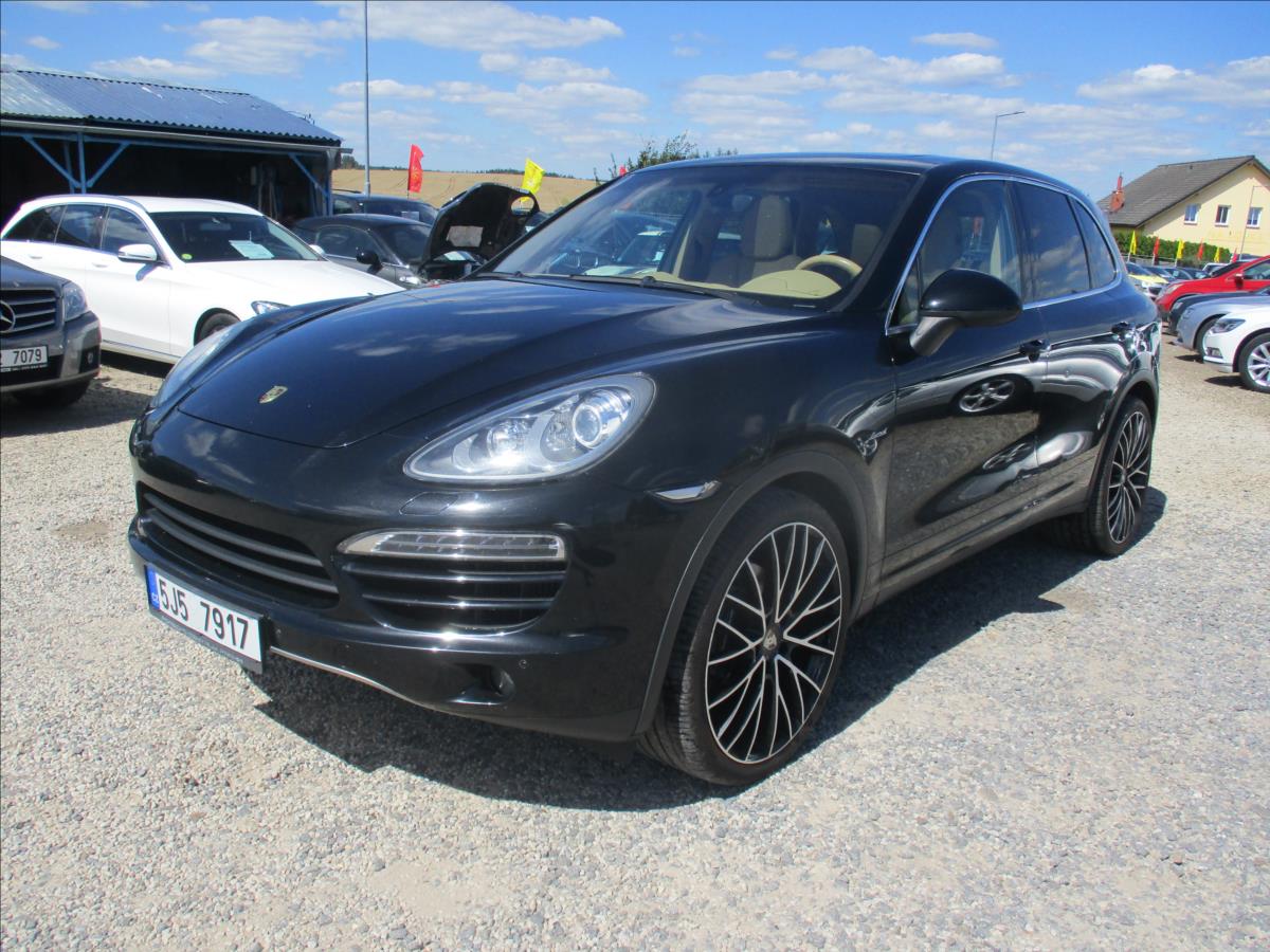 Porsche Cayenne 3,0 TDi V6 176kw Tiptronic Tažné Panorama CZauto - 1