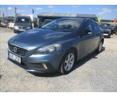 Volvo V40 1,6 D2 115 CROSS COUNTRY - 1