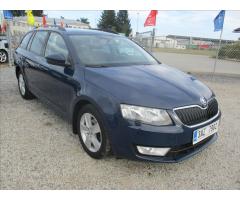 Škoda Octavia 1,6 TDI 77kW Ambition Combi 4x4 - 36