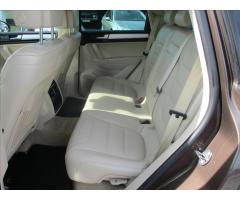 Volkswagen Touareg 3,0 TDI BMT V6 180kwTiptronic Vzruch - 8