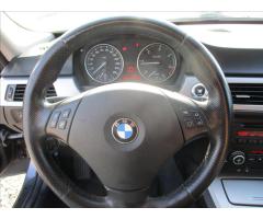 BMW Řada 3 2,0 320d Touring 130kw Tažné - 17