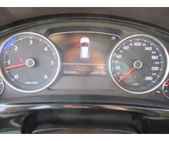 Volkswagen Touareg 3,0 TDI BMT V6 180kwTiptronic Vzruch - 17