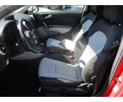 Audi A1 1,6 TDI 77kw Sport Xenon GPS - 8