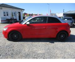 Audi A1 1,6 TDI 77kw Sport Xenon GPS - 32