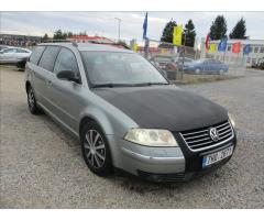 Volkswagen Passat 2,0 TDI 100kW Highline Variant Xenon - 6