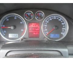 Volkswagen Passat 2,0 TDI 100kW Highline Variant Xenon - 15