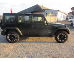 Jeep Wrangler 2,8 CRD Unlimited Sport CZauto DPH - 5