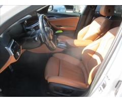 BMW Řada 5 2,0 520i M Sport Laser odp. DPH - 7