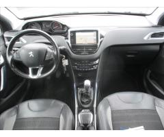 Peugeot 2008 1,6 e-HDI FAP 115 k PANORAMA LED GPS - 12