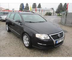 Volkswagen Passat 1,9 TDI COMFORTLINE VARIANT TAŽNÉ - 6