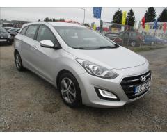 Hyundai i30 1,6 i CVVT Trikolor odp. DPH, CZauto - 6