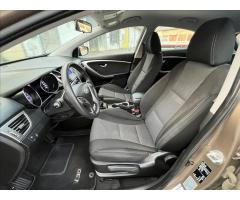 Hyundai i30 1,4 i CVVT Trikolor SERVISKA !!! - 16