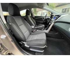 Hyundai i30 1,4 i CVVT Trikolor SERVISKA !!! - 19