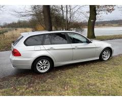 BMW Řada 3 2,0 320d Touring 130kW,PANORAMA - 7