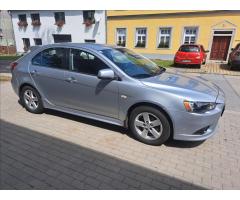 Mitsubishi Lancer 1,8 Inform Sportback - 12