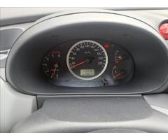 Nissan Almera Tino 2,2 dCi  Visia - 21