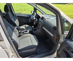 Opel Zafira 1,9 CDTi  110kW 7 míst - 10