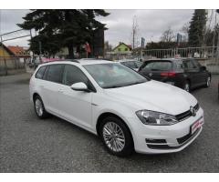 Volkswagen Golf Variant R-Line mHEV DSG Zlevněno o 16 000 Kč