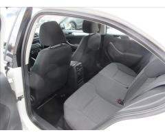 Volkswagen Jetta 1,6 TDI Aut.klima - 8