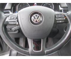 Volkswagen Touareg 3,0 TDI V6 176kW  Tiptronic - 9