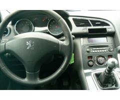 Peugeot 3008 2,0 HDi - 11