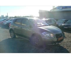 Suzuki SX4 S-Cross 1,6 GLX -98447 km - serviska - 2