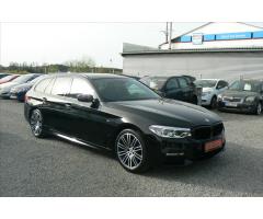 BMW Řada 5 2,0 520i TOURING  M-Paket - 2