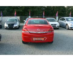 Opel Astra 1,8 16V Cosmo TwinTop - 4